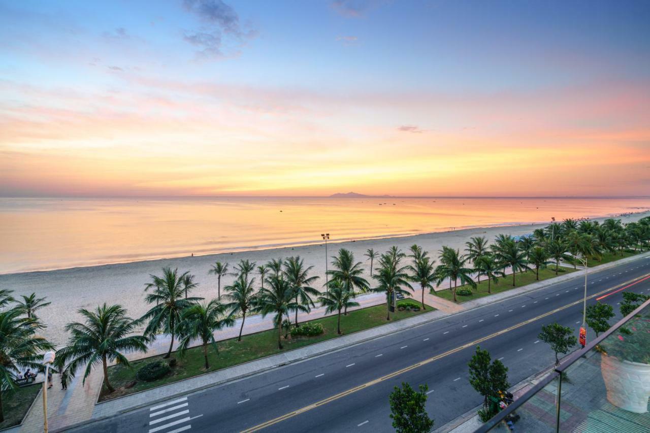 Serene Beach Hotel Danang Exterior foto