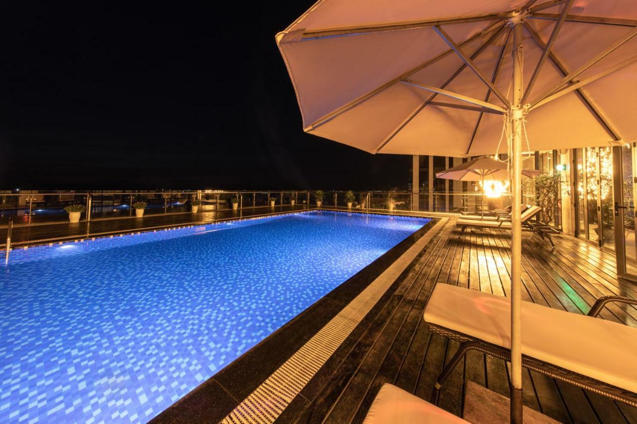 Serene Beach Hotel Danang Exterior foto