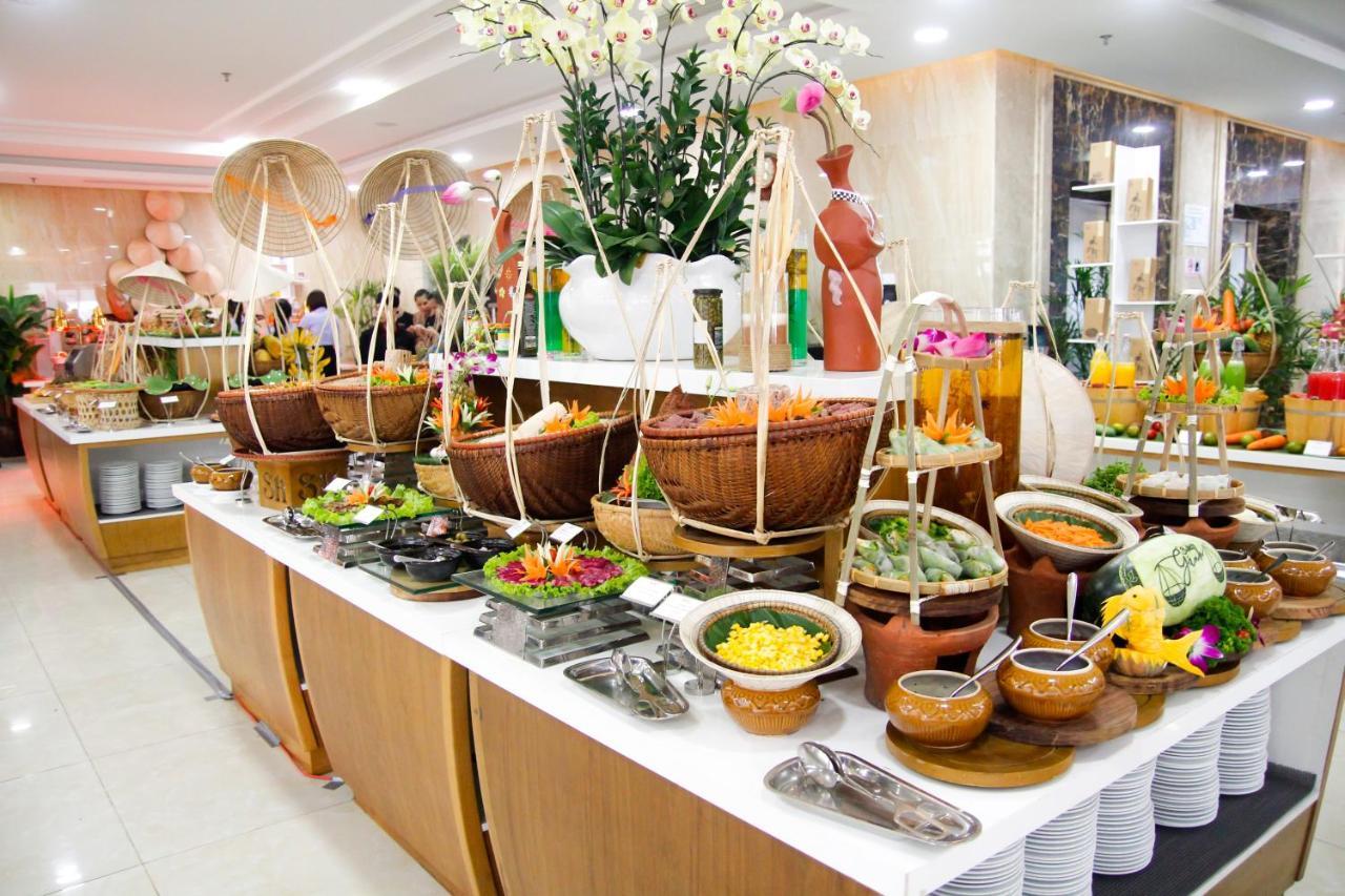 Serene Beach Hotel Danang Exterior foto